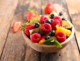 livraison petit dejeuner salade de fruits liege